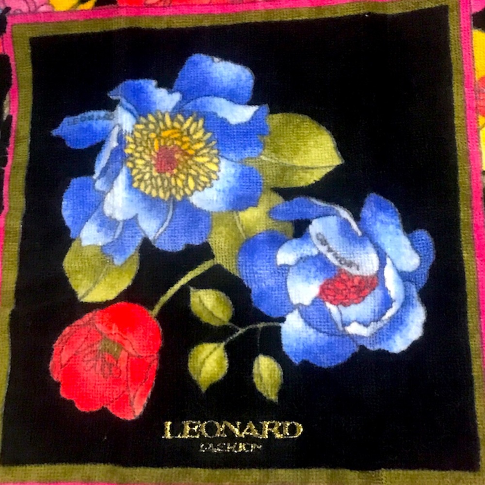 NWOT Authentic Floral Towel set - Picture 3 of 12